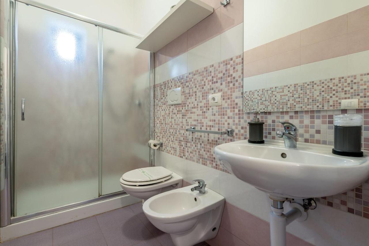 Your House Rooms 1 Polignano a Mare Esterno foto